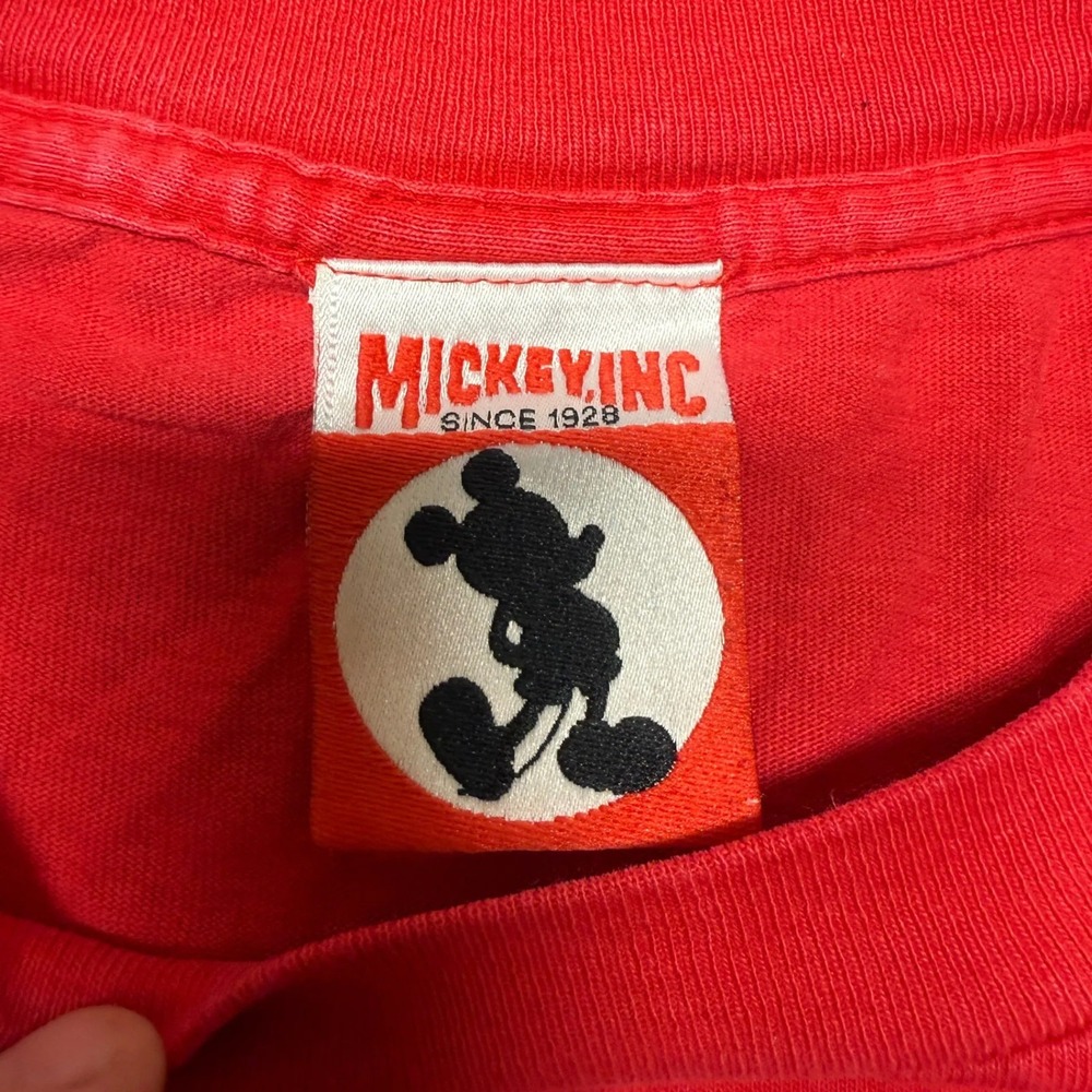 Vintage Disney Disneyland T-Shirt L Mens Mickey Inc Red Character Spellout - Picture 3 of 9